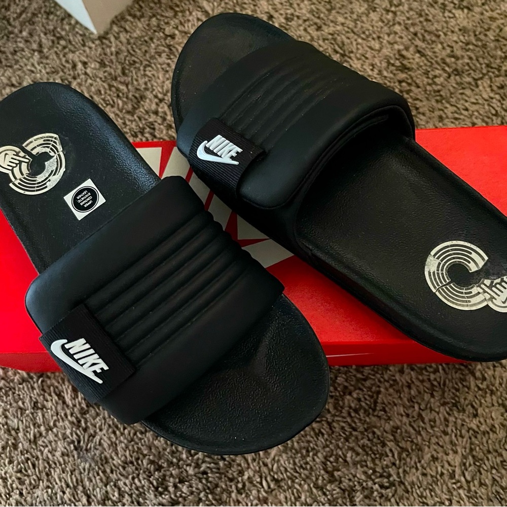 Nike slides womens size 7 with box